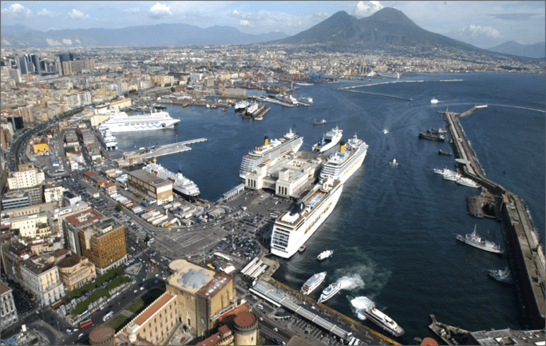 Diga Foranea Duca D'Aosta Porto Napoli